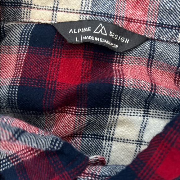 Alpine Design Size Large Flannel Shirt, pit to pit is 22, length is 29 - Picture 5 of 6